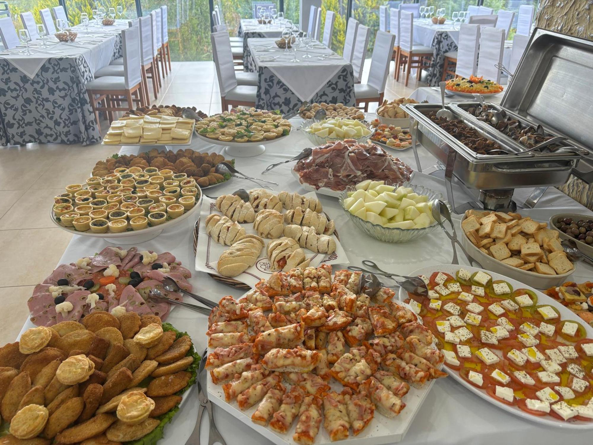 Restaurante Residencial Pizzaria S. Estevao Aguiar da Beira Exteriör bild
