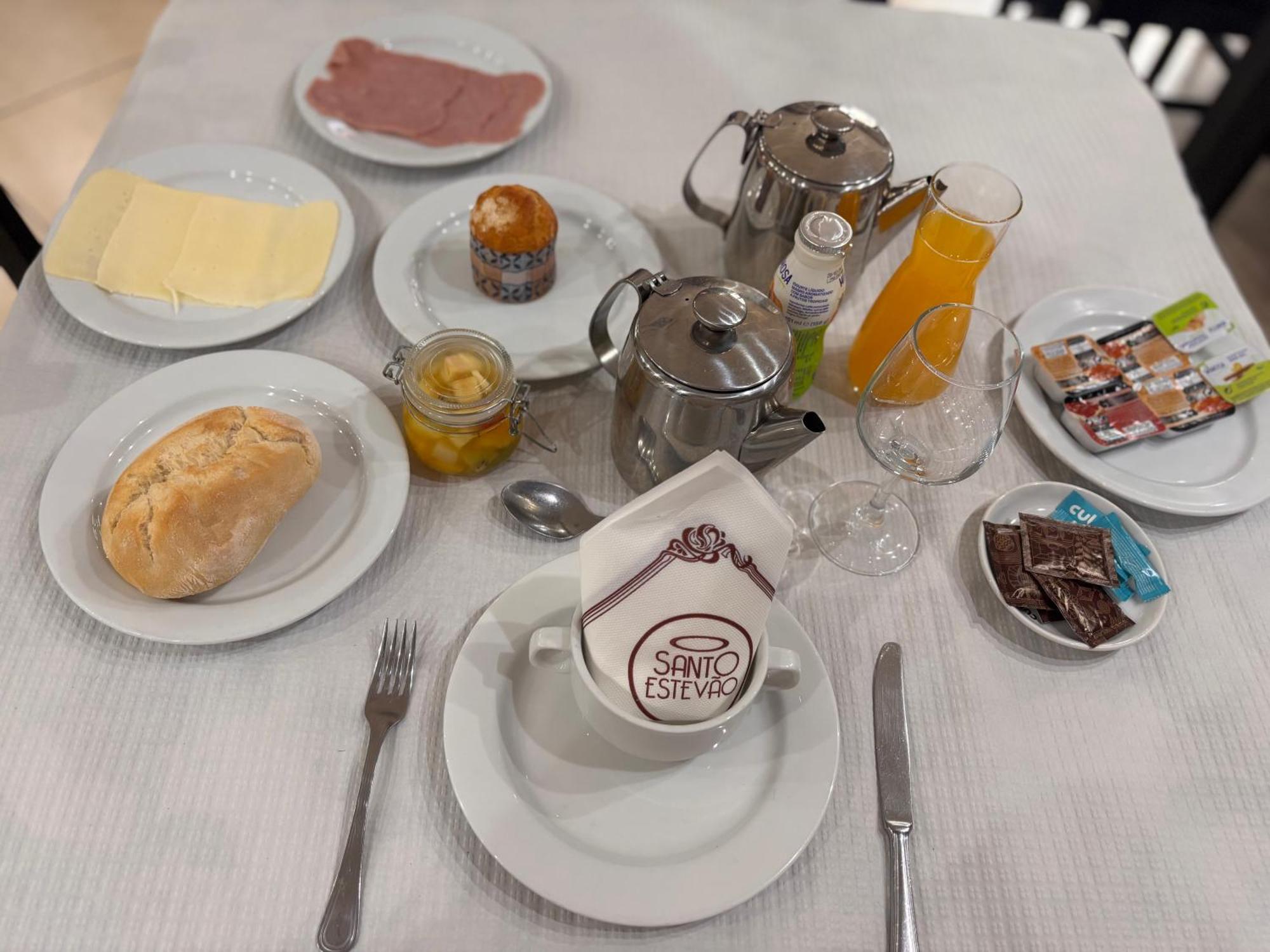 Restaurante Residencial Pizzaria S. Estevao Aguiar da Beira Exteriör bild